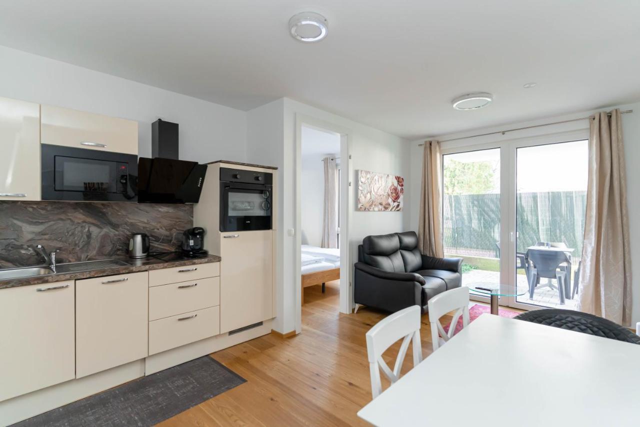 Modern Apartment With Tiny Garden Near City Center Vienna Exterior photo